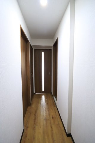 第２光ハイツの玄関
