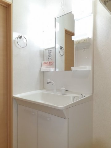 アンブラッセＢの洗面所