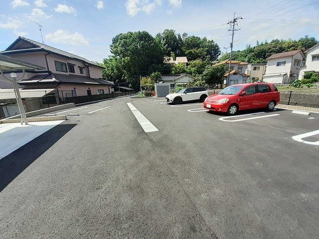 シャンス　アンの駐車場