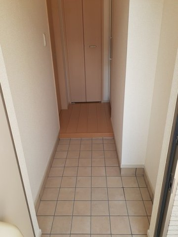 プロムナードパルクＹＵの玄関