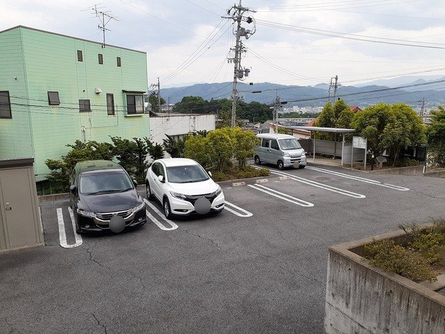 アルカンシエル・コロレ　Ｂの駐車場