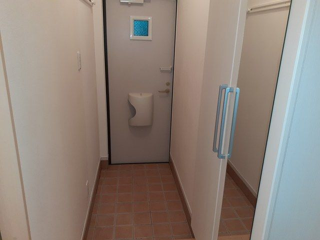 カーサ　プリマの玄関