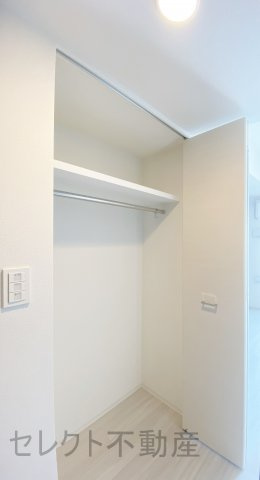 ディアレイシャス名古屋太閤通の収納