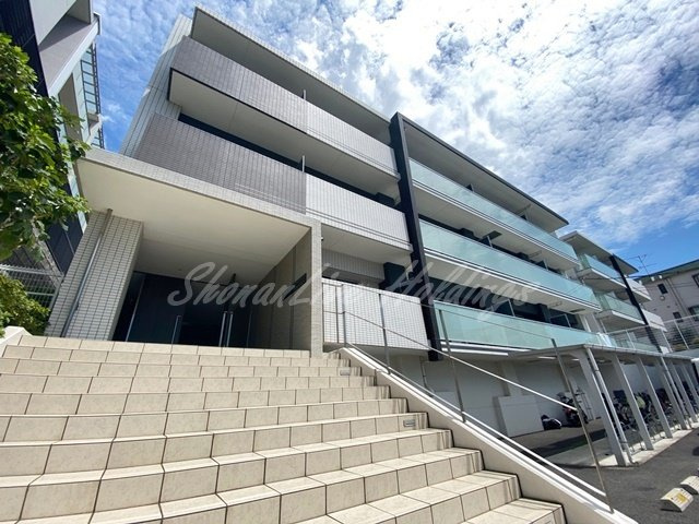 藤沢市湘南台４丁目の賃貸マンションの外観
