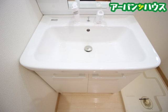 グランルーチェ欅Ｂ棟の洗面所