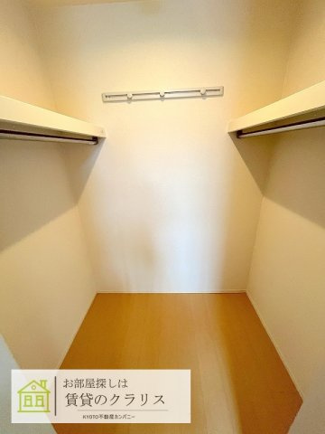 長岡京市長岡１丁目の賃貸マンションの収納