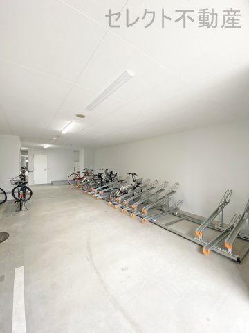 エステムコート名古屋平安通クチュールの駐車場