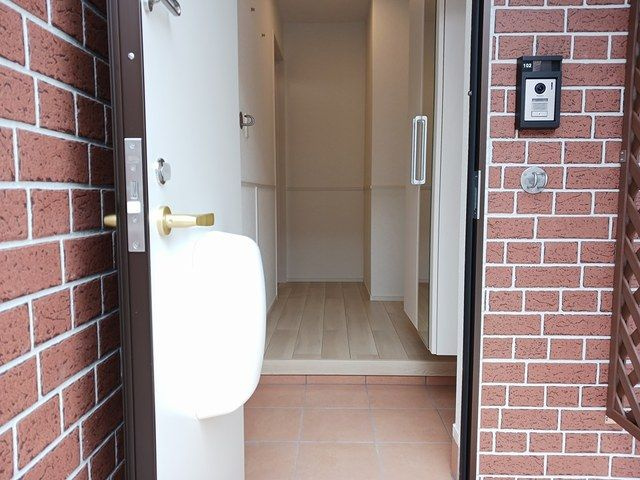 クレメント高岡Ｂの玄関