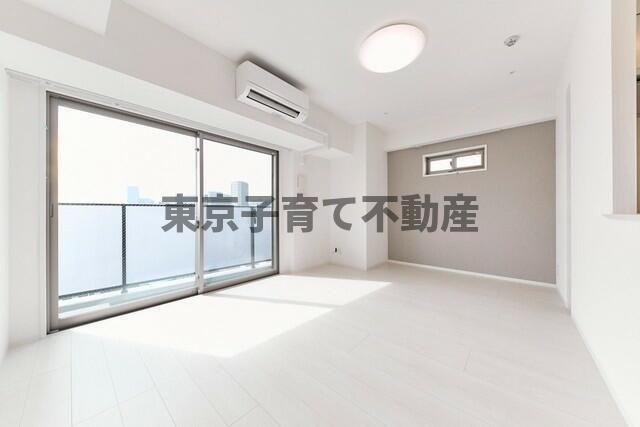 プライムブリス新御徒町の居間・リビング