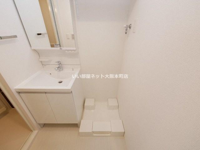 レオンコンフォート難波西IIIの洗面所