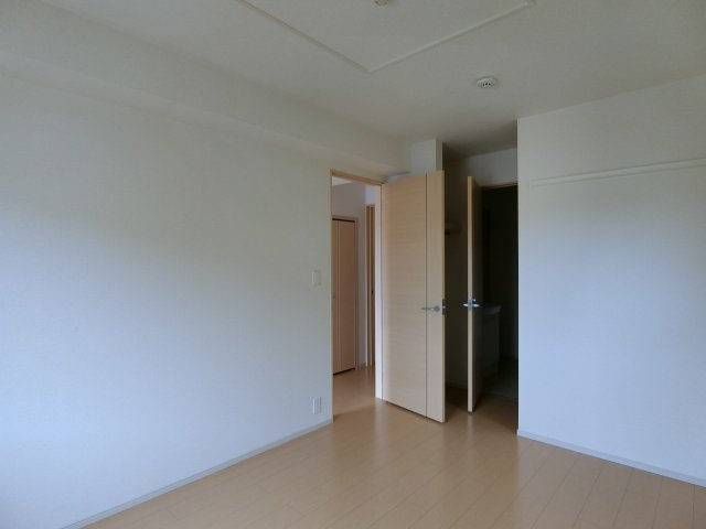 エアフォルク　Ｂの洋室