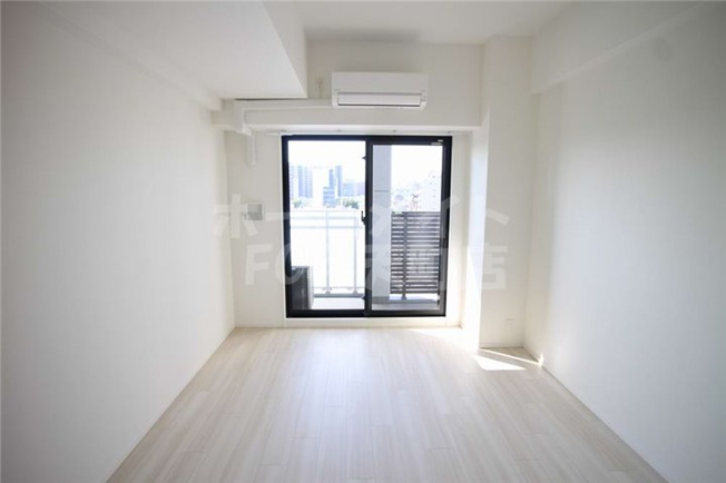 【居間・リビング】 | S-RESIDENCE大阪九条North | おしゃれな居間です