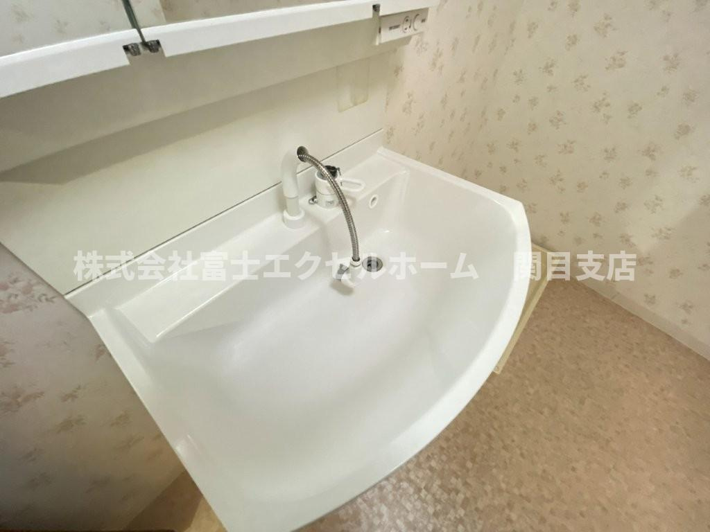 メゾンラフォーレの独立洗面台