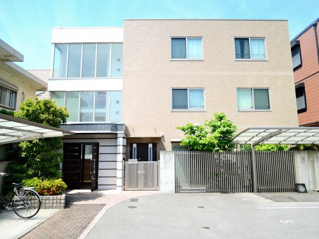 TIAハイム上本町の外観