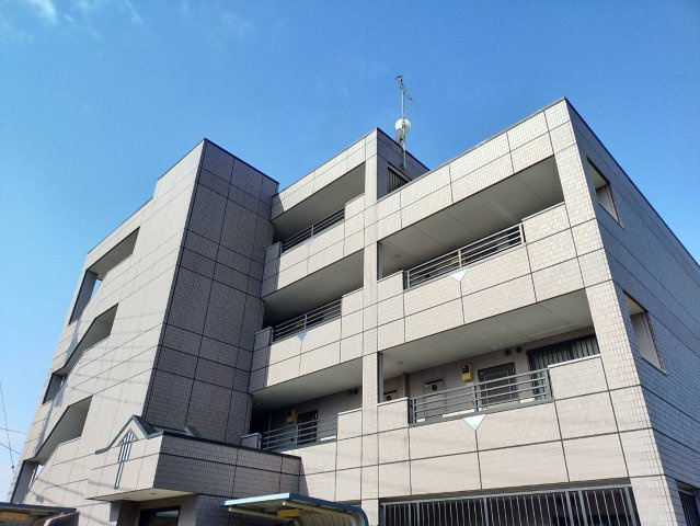 ソレジオ湘南の外観|おしゃれな外観です♪