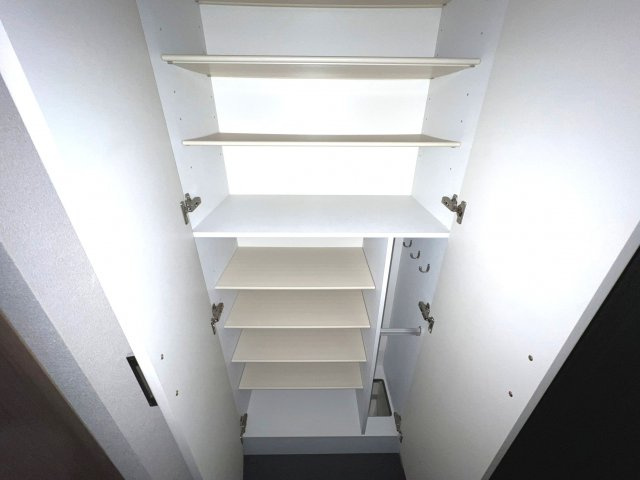 ララプレイス難波シエールの収納