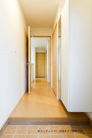 イースト・ヒルの玄関