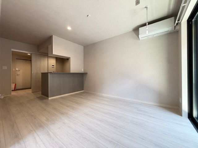 robot home 箱崎宮前2の居間・リビング