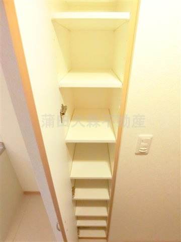 ルーブル蒲田九番館の収納|玄関収納　シューズBOX