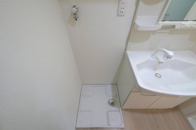 【設備】 | 海老江サンライズ | 洗濯機置き場です