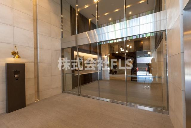 港区赤坂７丁目の賃貸マンションのエントランス