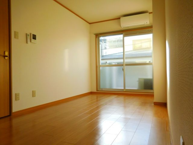 カリーノ長島の洋室