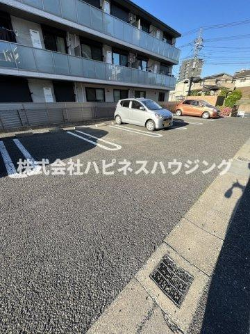Ｋ・ブローテ・柏の葉Ａの駐車場