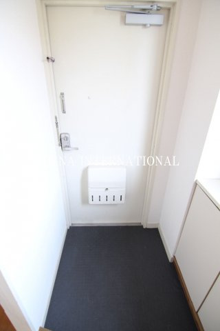 メゾンサヨネの玄関|他部屋参考写真