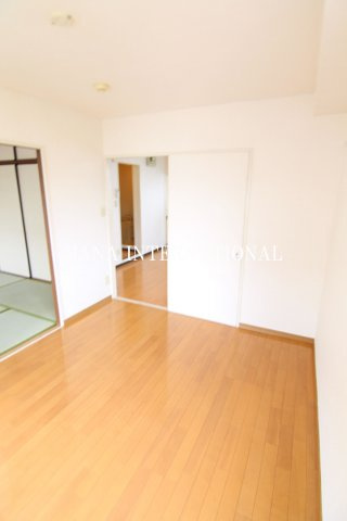メゾンサヨネの寝室|他部屋参考写真