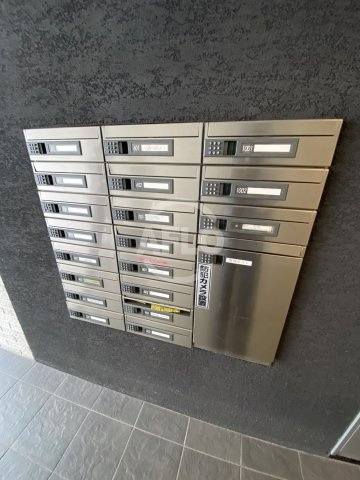 クレグラン京町堀の設備|クレグラン京町堀　メールＢＯＸ、宅配ＢＯＸ