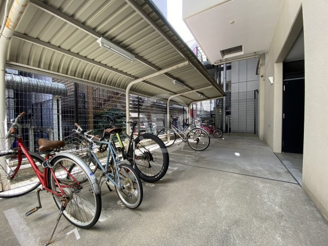 クレグラン京町堀の設備|クレグラン京町堀　駐輪場