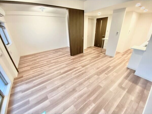 【居間・リビング】 | S-RESIDENCE茶屋ヶ坂East