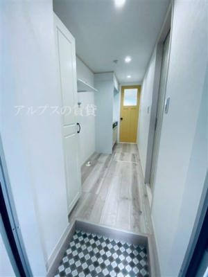 【玄関】 | ハーミットクラブハウス横浜桜木町南