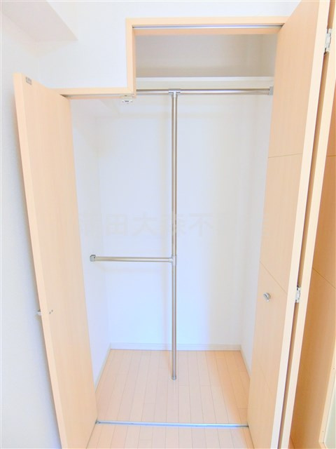 リクレイシア蒲田の収納|収納　2段パイプの使いやすい大きめクローゼット