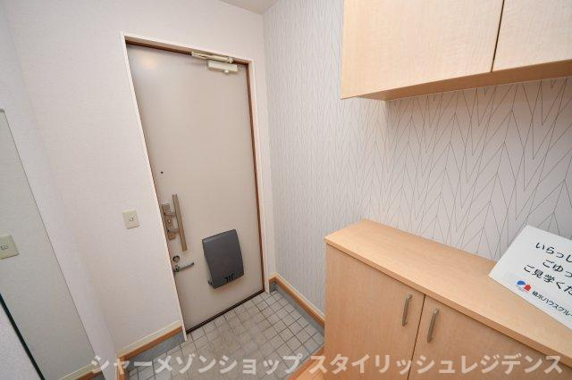 シャーメゾン蜷田の玄関