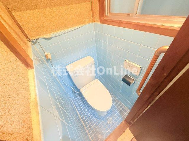 南本町6丁目戸建のトイレ