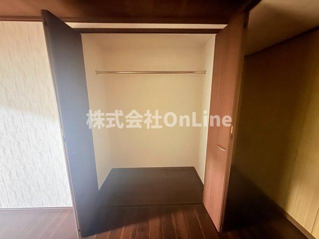 南本町6丁目戸建の収納