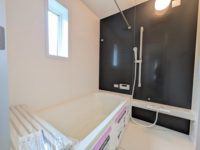 八王子市　長房町　新築一戸建て　３２期の浴室|～のびのびくつろげるバスルーム　１日の締めくくりに癒やしのバスタイムを～