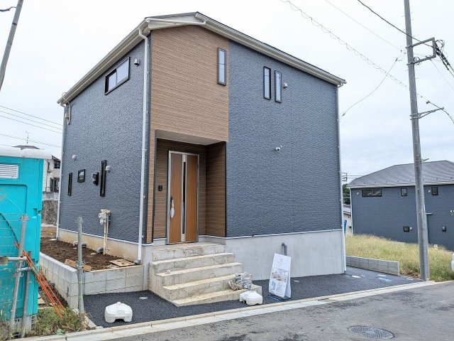 八王子市　長房町　新築一戸建て　３２期の外観|～西八王子駅徒歩23分　太陽光パネル標準搭載　小学校徒歩5分圏内の立地～