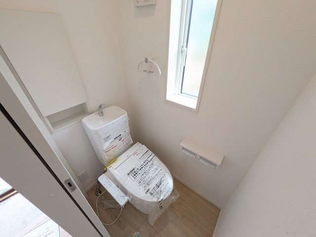 八王子市　長房町　新築一戸建て　３２期のトイレ|～暖房温水洗浄機能付きトイレ　冬場は特に嬉しい機能ですね～