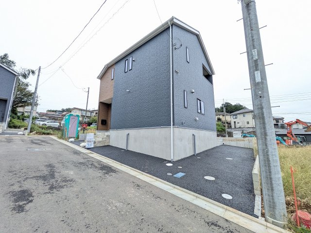 八王子市　長房町　新築一戸建て　３２期の外観|～西八王子駅徒歩23分　太陽光パネル標準搭載　小学校徒歩5分圏内の立地～