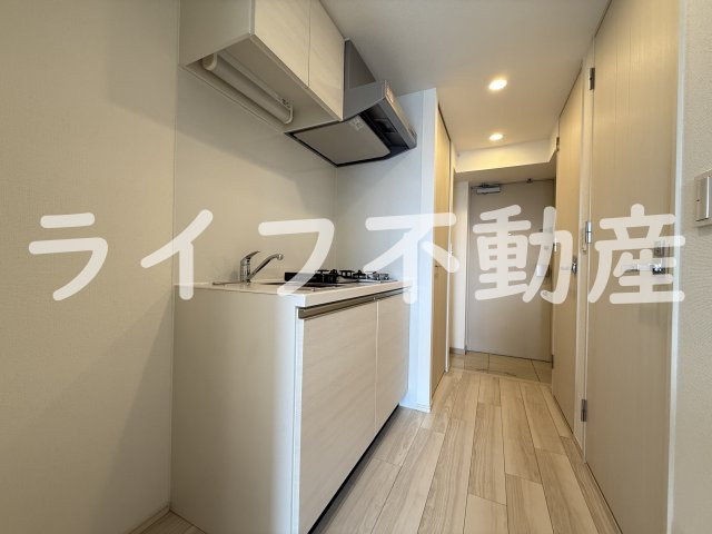 アドバンス大阪バレンシアのキッチン|きれいなキッチンです