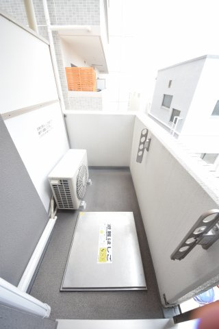 マリンズ心斎橋Ⅲのバルコニー|マリンズ心斎橋 III　バルコニー