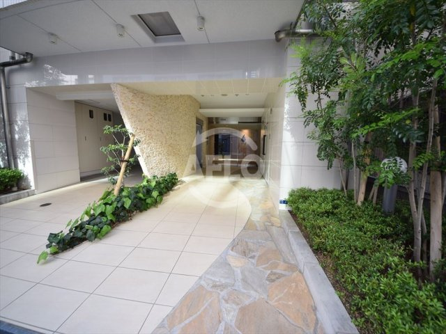 マリンズ心斎橋Ⅲのエントランス|マリンズ心斎橋 III　エントランス