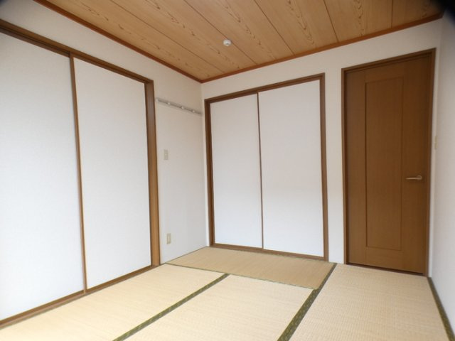 アーバンライフ塩屋台　B棟の和室