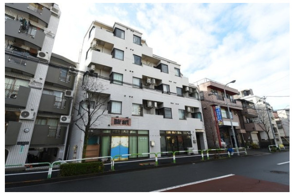 日神パレス東十条の外観