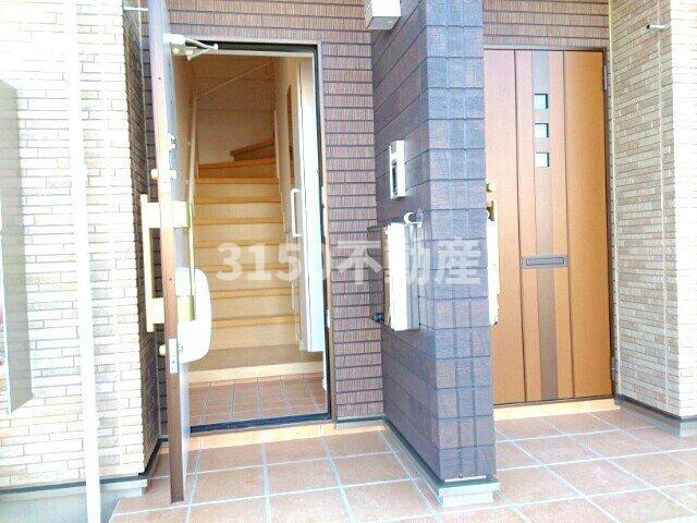 ポルズブロッコ　ヴェントットＣの玄関|落ち着いた玄関です
