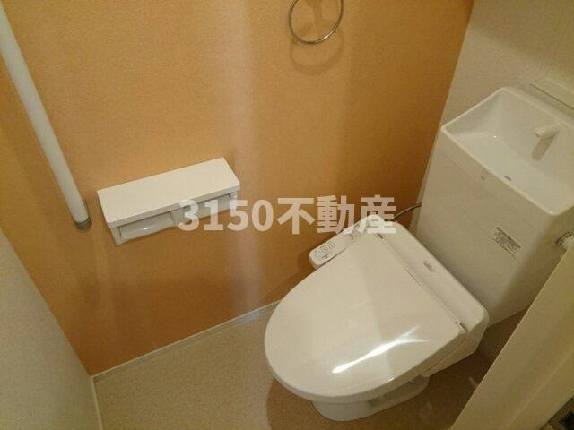 ポルズブロッコ　ヴェントットＣのトイレ|落ち着いた色調のトイレです