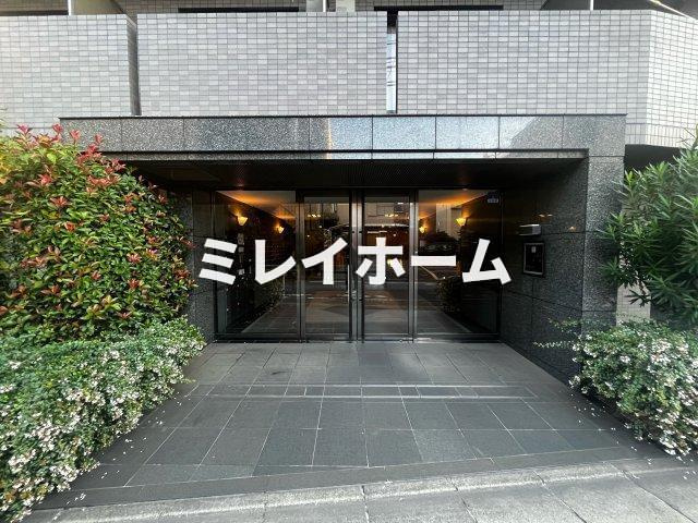 ルーブル蒲田六番館のエントランス