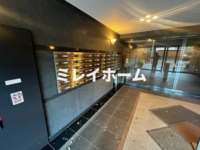 ルーブル蒲田六番館のロビー